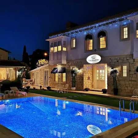 Salbakos Herakleia Boutique